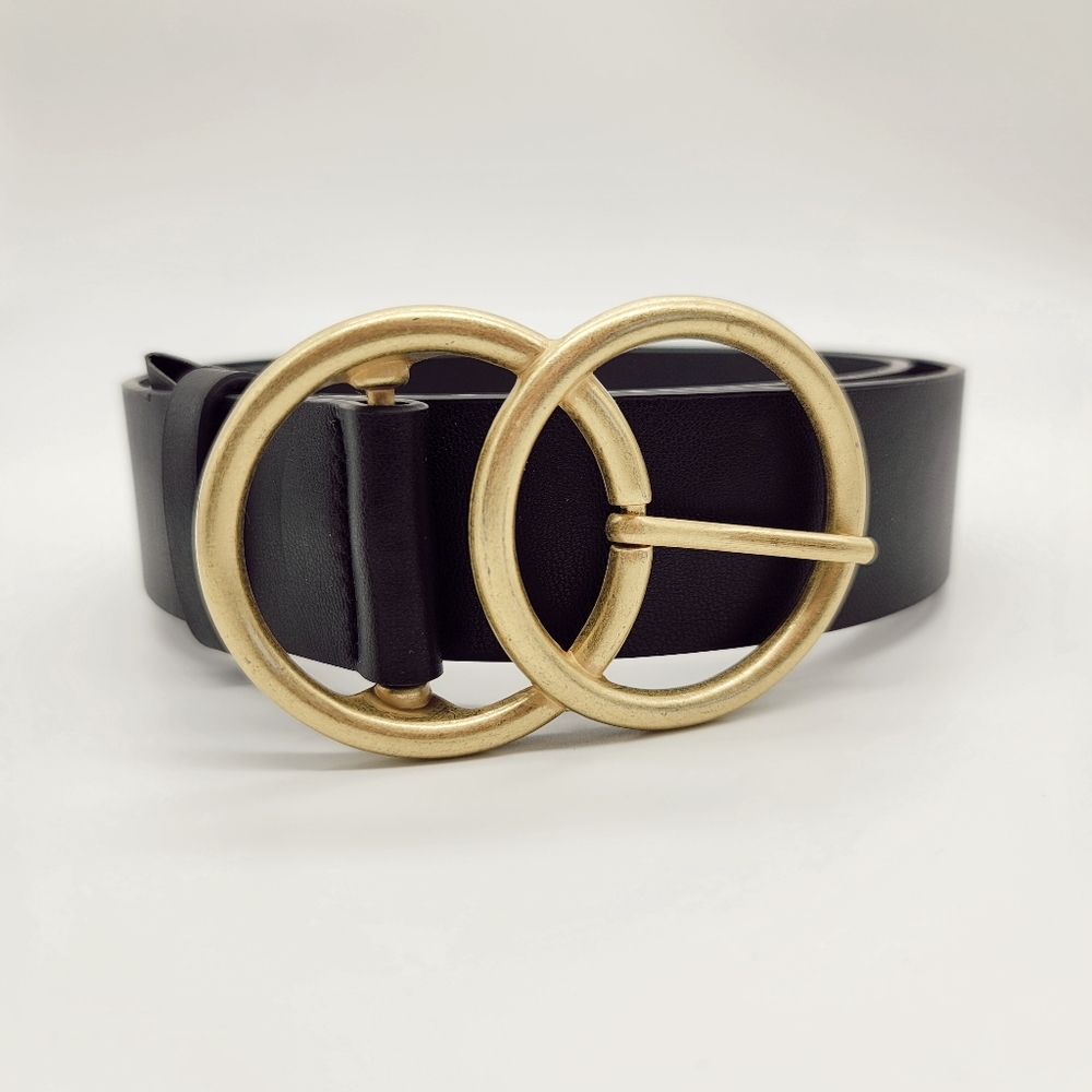 Woman belt